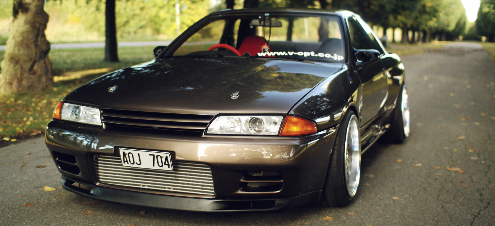 R32 Skyline Slide